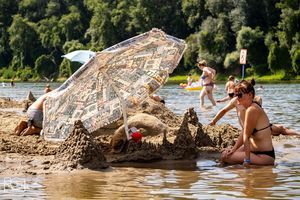 2022-08-04_05_06_07-nappal